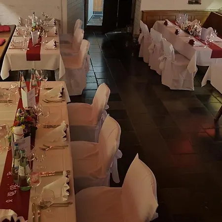 Kloster Langwaden 3* グレーヴェンブロイヒ