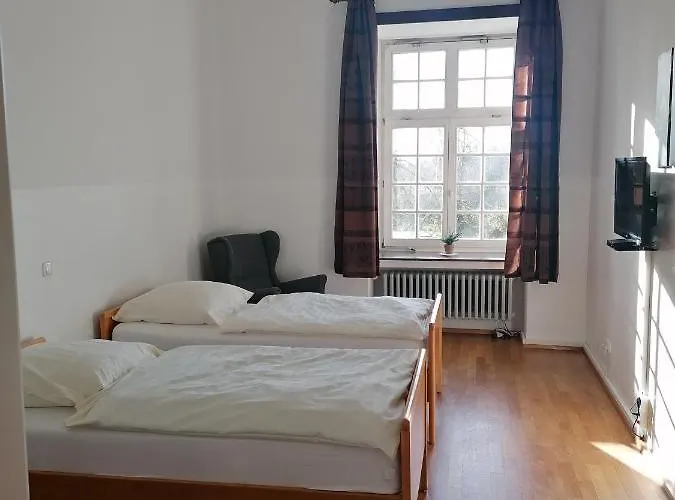 Kloster Langwaden Kro