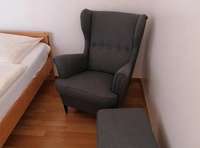 Kloster Langwaden 3* 그레벤브로히