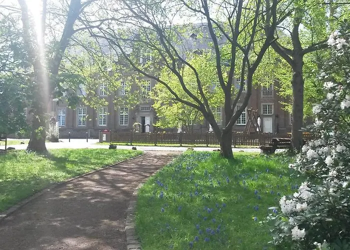 Kloster Langwaden Kro